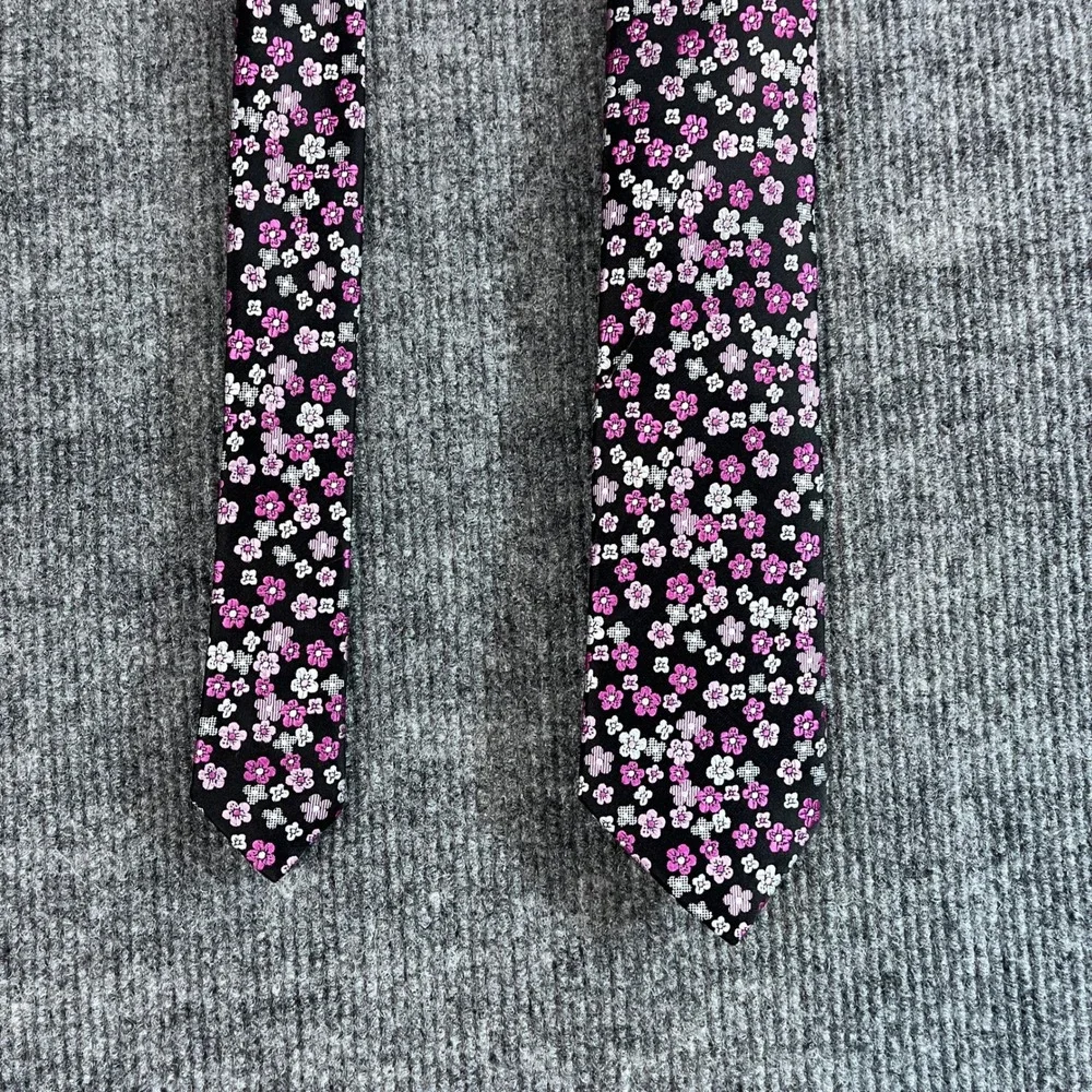 Bespoke New York Mens Necktie Black Pink Purple Floral Flower Print Polyester